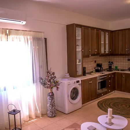 Eleonas Aparments 1